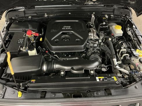 Used 2021 Jeep Wrangler Unlimited Sahara w/ Cold Weather Group image 3