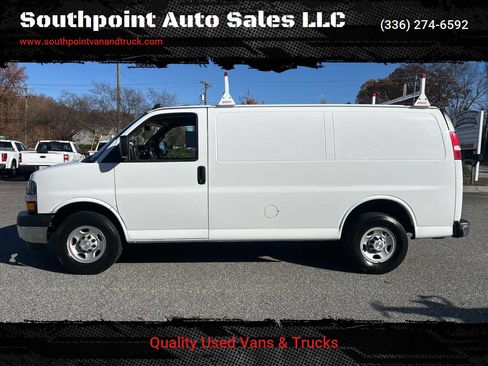 Used 2018 Chevrolet Express 2500 w/ Driver Convenience Package image 1