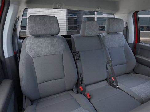 New 2025 Ford F250 XLT w/ FX4 Off-Road Package image 10