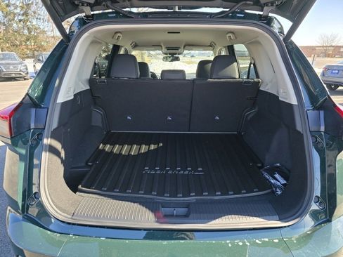 New 2026 Nissan Rogue SV image 10