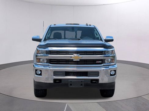 Used 2015 Chevrolet Silverado 2500 LTZ w/ Duramax Plus Package AWD/4WD image 10