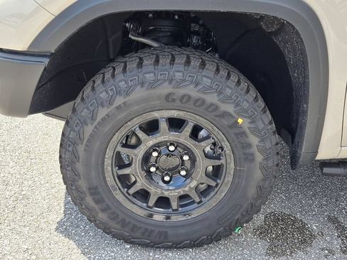 New 2026 GMC Sierra 1500 AT4X w/ AT4X AEV Edition AWD/4WD image 13