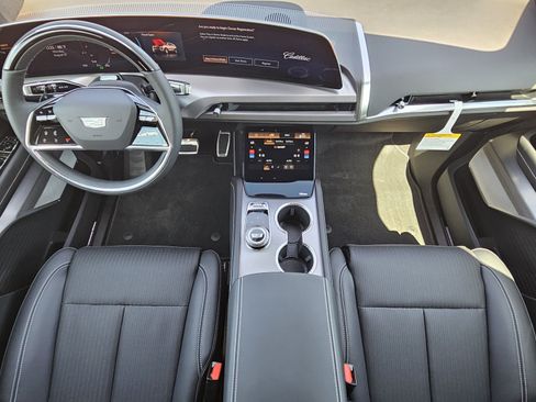 New 2027 Cadillac Vistiq Sport AWD/4WD image 19