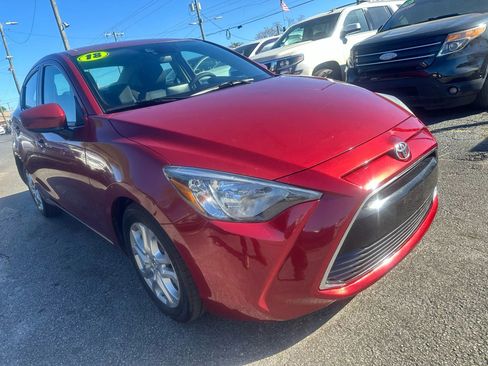 Used 2018 Toyota Yaris iA image 4