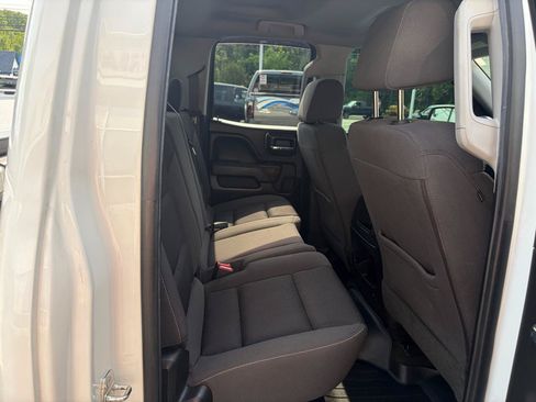Used 2017 GMC Sierra 1500 SLE w/ SLE Value Package AWD/4WD image 40