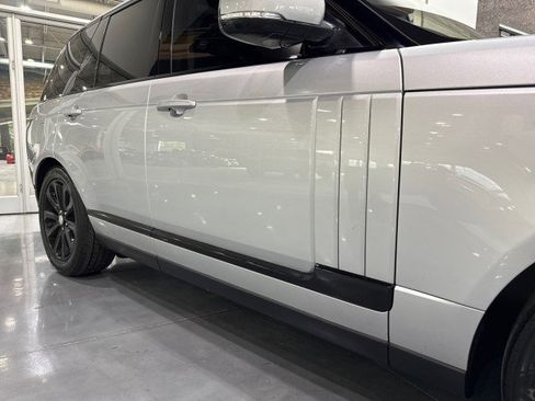 Used 2016 Land Rover Range Rover HSE image 21