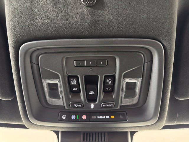 Used 2025 GMC Sierra 3500 Denali Ultimate AWD/4WD image 14