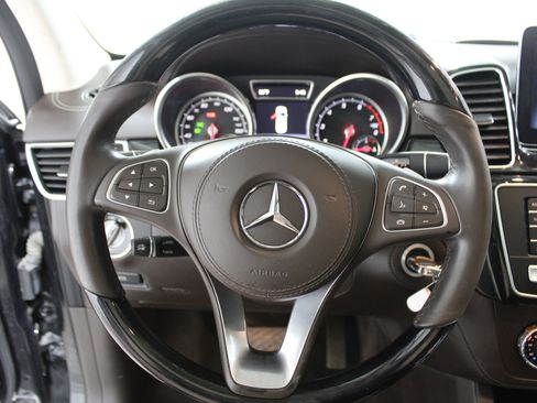 Used 2018 Mercedes-Benz GLS 550 4MATIC image 8