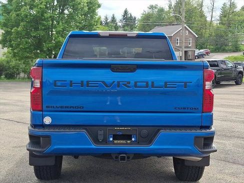 Used 2022 Chevrolet Silverado 1500 Custom w/ LPO, Dark Essentials Package RWD image 6