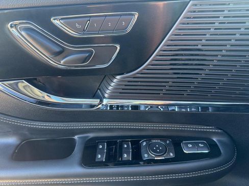 Certified 2022 Lincoln Corsair AWD w/ Premium Package image 28