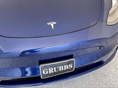 Used 2023 Tesla Model Y Performance AWD/4WD image 31