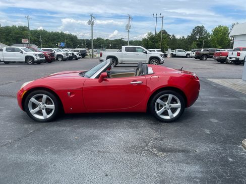 Used 2007 Pontiac Solstice Convertible w/ Premium Package RWD image 19