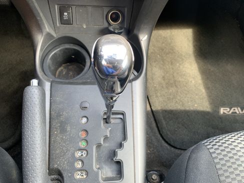 Used 2010 Toyota RAV4 Sport AWD/4WD image 3