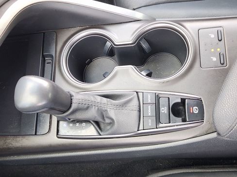 Used 2022 Toyota Camry XSE image 23