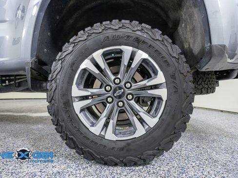 Used 2022 Chevrolet Colorado Z71 AWD/4WD image 48