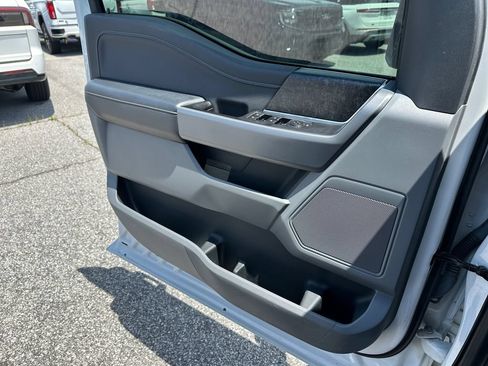 Used 2022 Ford F150 XLT w/ Equipment Group 301A Mid AWD/4WD image 19
