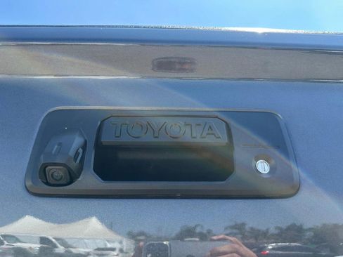 Used 2017 Toyota Tundra SR5 image 41