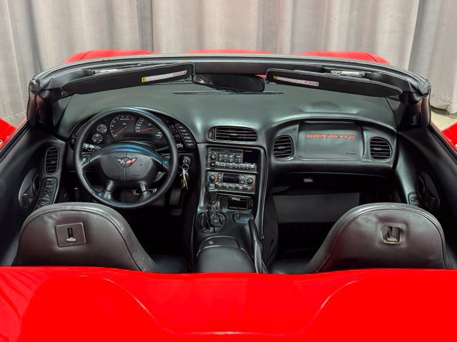 Used 1998 Chevrolet Corvette Convertible w/ Memory Pkg RWD image 23