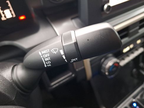 Used 2025 Toyota Tacoma SR5 image 22