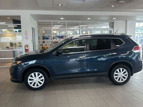 Used 2016 Nissan Rogue S w/ Appearance Package FWD image 20
