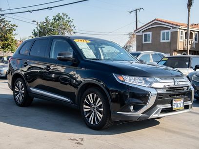 Used 2019 Mitsubishi Outlander SE