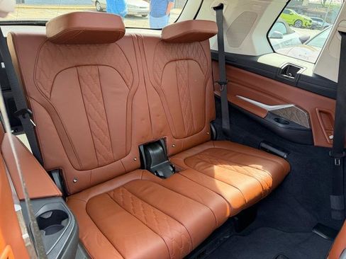 Used 2020 BMW X7 xDrive40i w/ Executive Package image 40