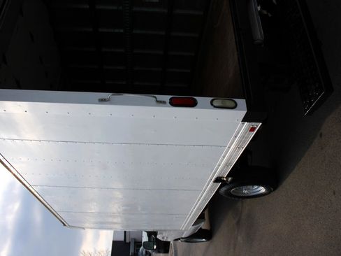 Used 2010 Ford E-350 and Econoline 350 Super Duty image 4