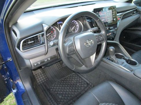 Used 2024 Toyota Camry SE image 20