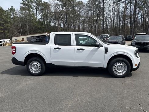New 2026 Ford Maverick XL FWD image 9