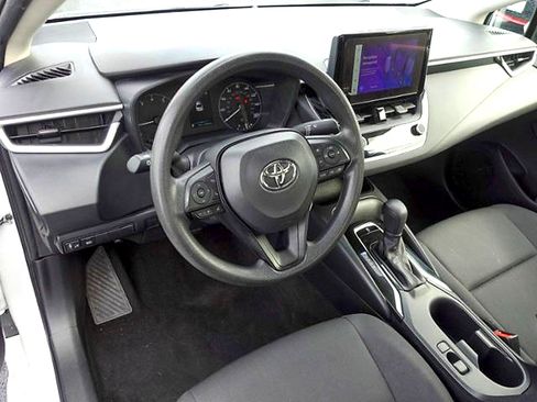 Used 2024 Toyota Corolla LE FWD image 10