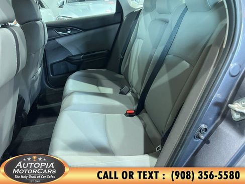 Used 2019 Honda Civic EX image 17