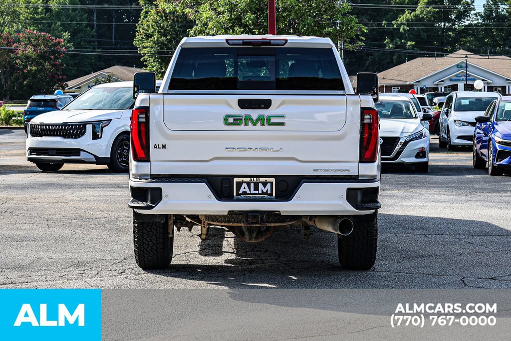 Used 2024 GMC Sierra 3500 Denali w/ Technology Package AWD/4WD image 11