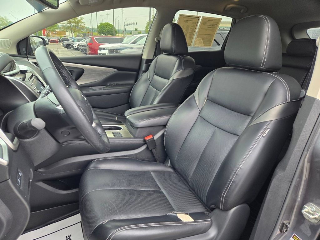 Used 2018 Nissan Murano SL w/ Midnight Edition Package AWD/4WD image 16