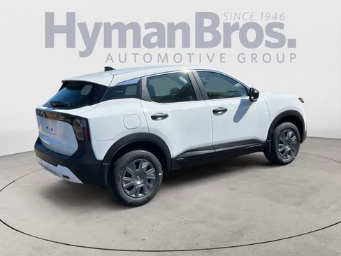 New 2026 Nissan Kicks S FWD image 3