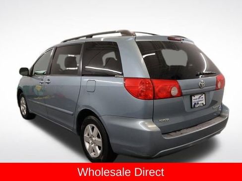 Used 2009 Toyota Sienna LE image 4