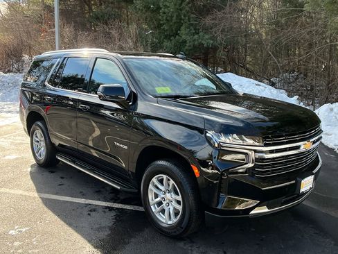 Used 2024 Chevrolet Tahoe LT w/ Luxury Package image 7