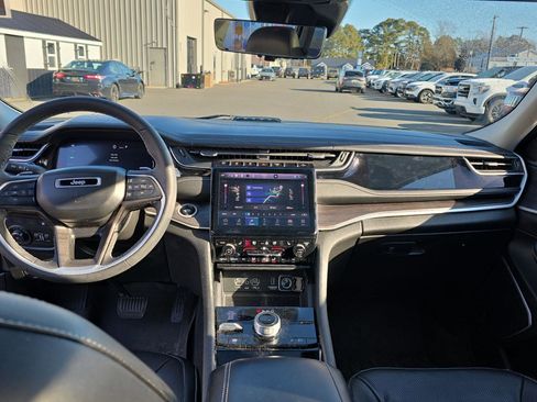 Used 2022 Jeep Grand Cherokee Limited 4xe w/ Luxury Tech Group II image 27