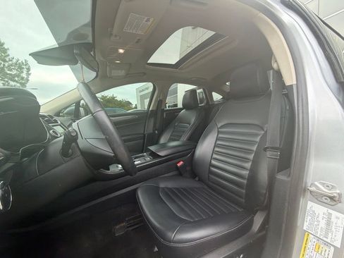 Used 2020 Ford Fusion SEL FWD image 8