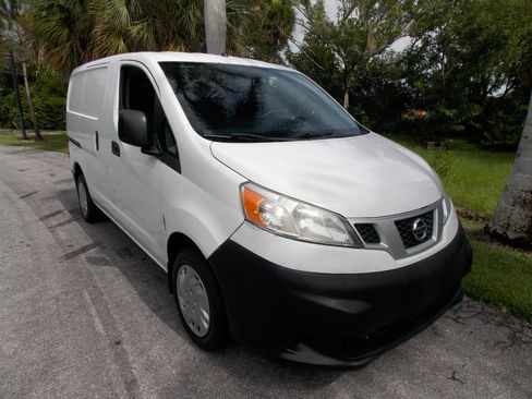 Used 2015 Nissan NV200 S w/ Back Door Glass Package FWD image 1
