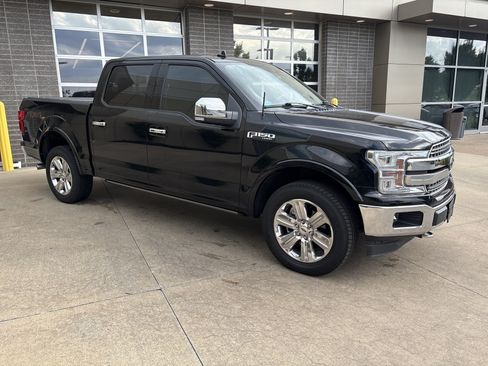 Used 2018 Ford F150 Lariat w/ Equipment Group 502A Luxury AWD/4WD image 2