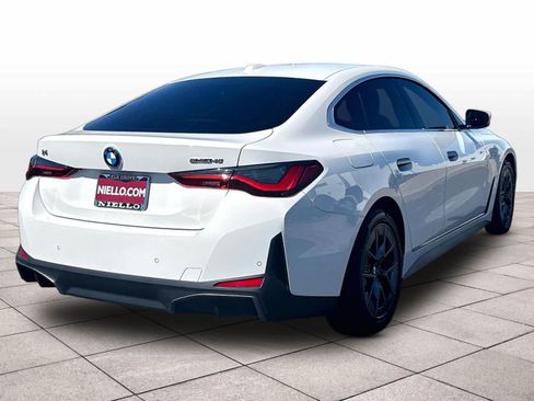 Used 2025 BMW i4 eDrive40 RWD image 9