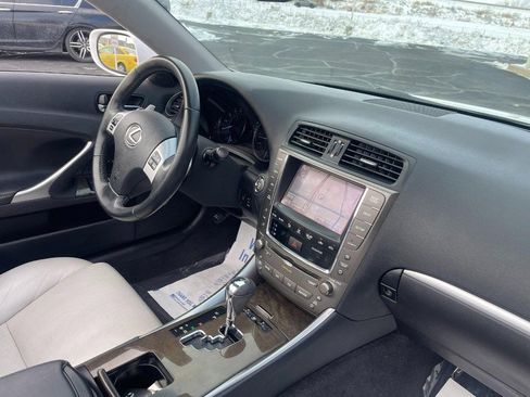 Used 2011 Lexus IS 250C w/ Luxury Pkg image 8