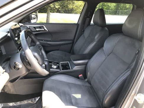 Used 2023 Mitsubishi Outlander SE Black Edition AWD/4WD image 10