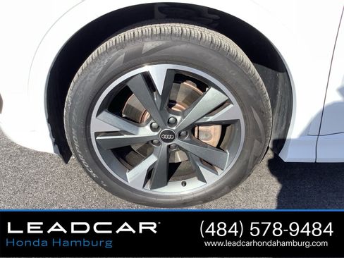 Used 2022 Audi Q4 e-tron Premium Plus image 11