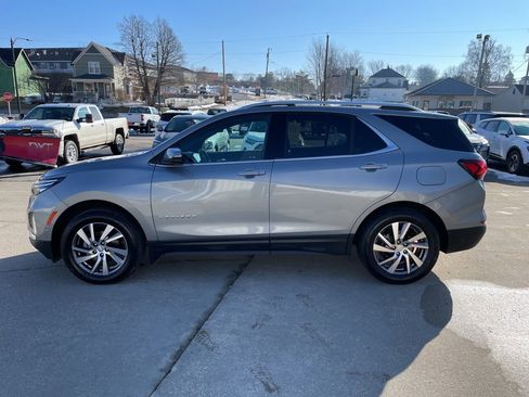 Used 2023 Chevrolet Equinox Premier image 2