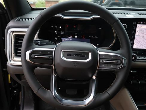 New 2026 GMC Canyon Denali w/ LPO, Black Badging Package AWD/4WD image 35