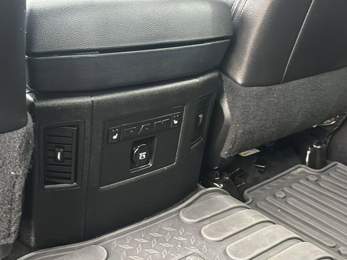 Used 2018 RAM 2500 Laramie w/ Sport Appearance Group image 28