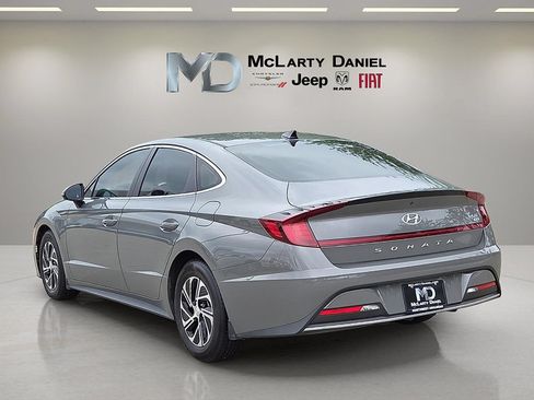 Used 2021 Hyundai Sonata Blue FWD image 4
