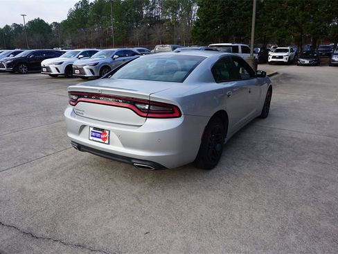 Used 2019 Dodge Charger SXT image 24
