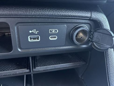 Used 2023 Honda Pilot Elite image 39